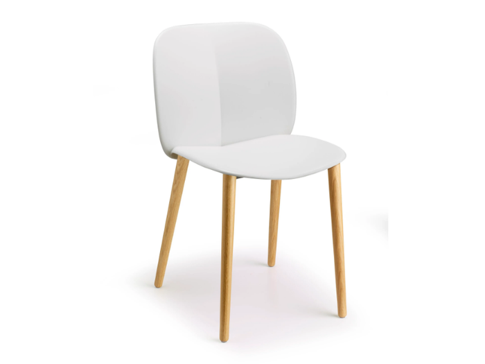 NATURAL MENTHA - Recycled plastic chair with wooden legs _ SCAB DESIGN